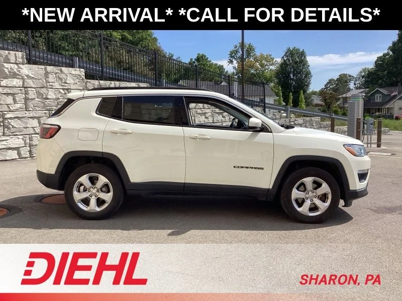 Used 2019 White Jeep Latitude image 8