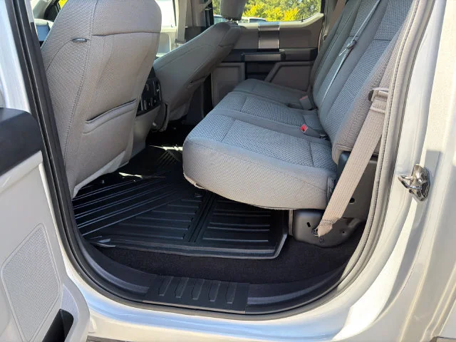 Used 2018 Silver Ford XLT image 20
