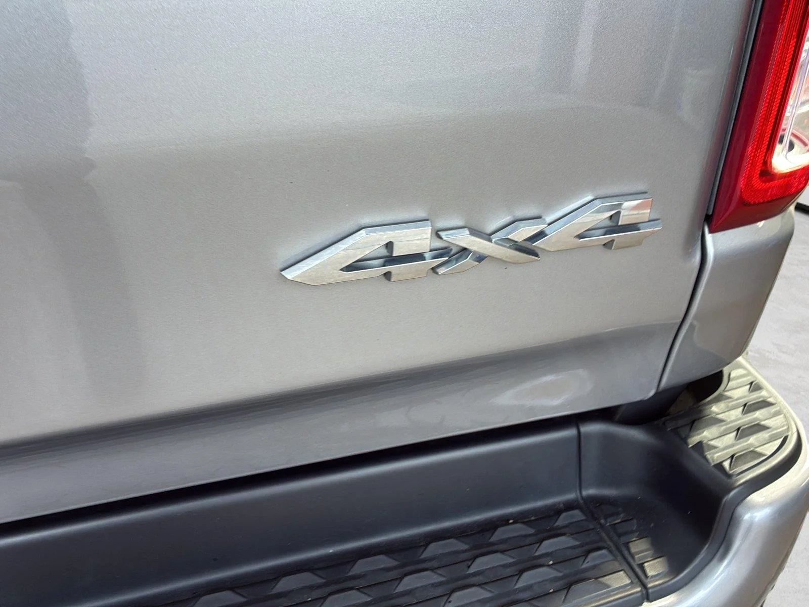 Used 2021 Billet Silver Metallic Clearcoat Ram Big Horn image 9