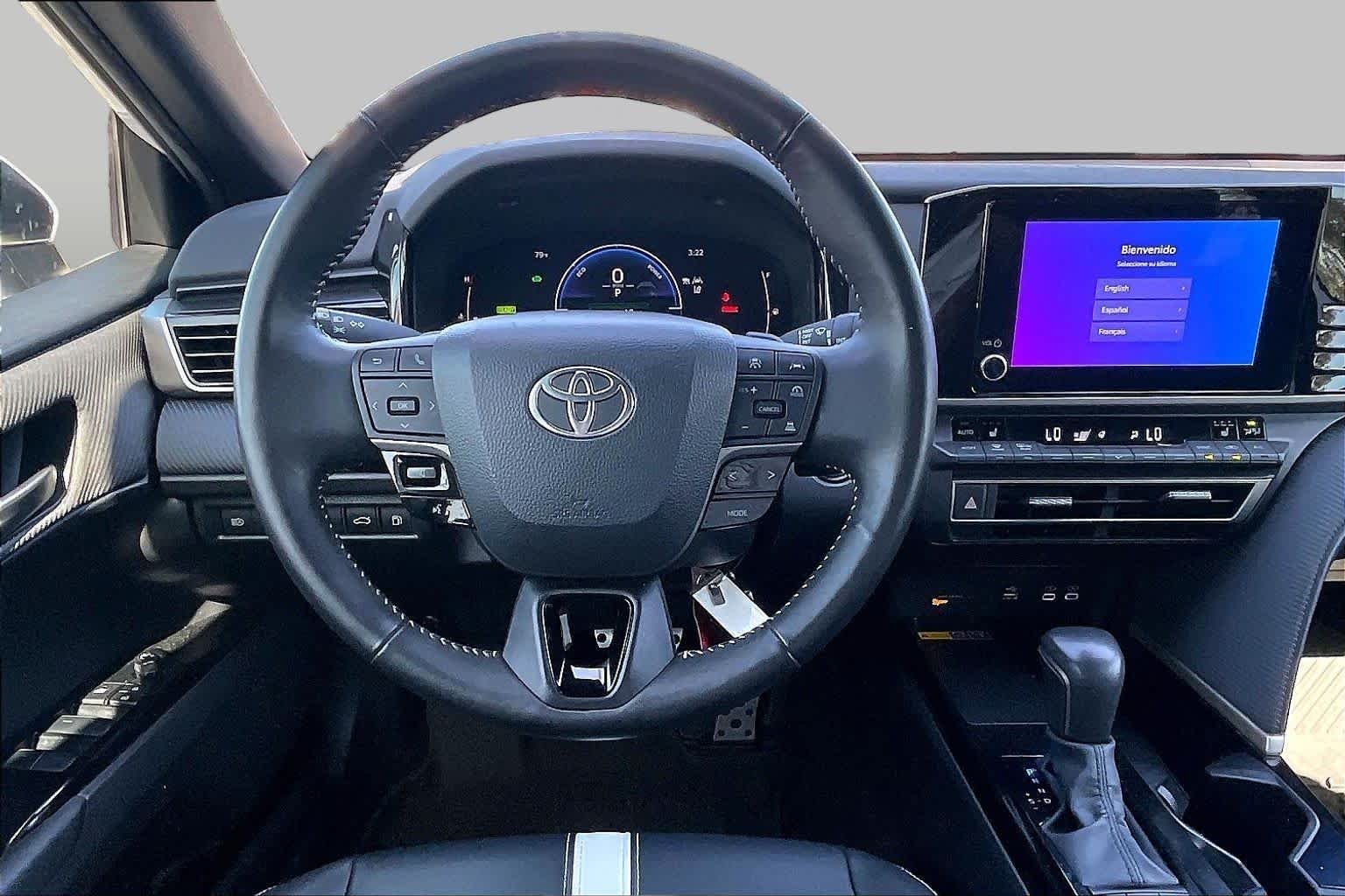 Certified Used 2025 Ice Cap Toyota SE image 5