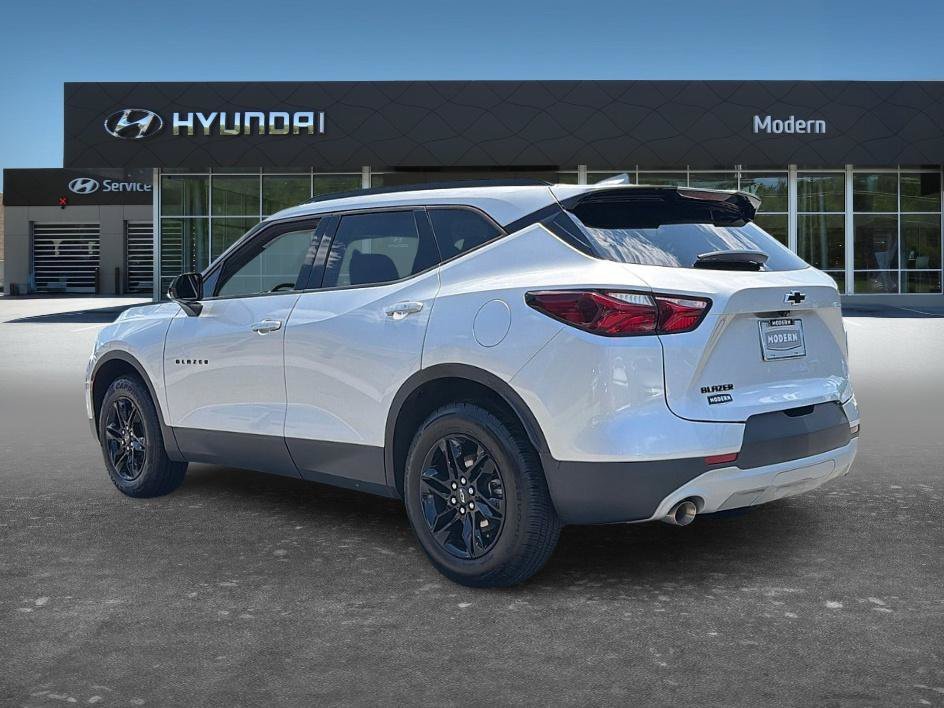Used 2021 Silver Ice Metallic Chevrolet LT image 5