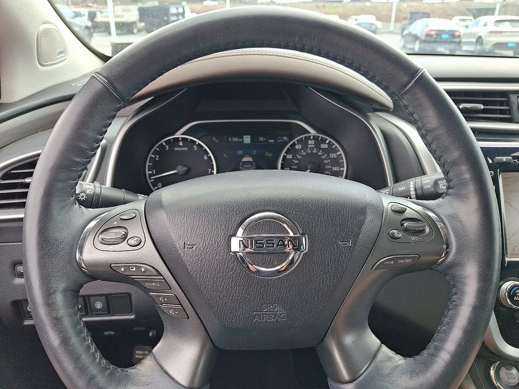 Used 2020 White Nissan Platinum image 21