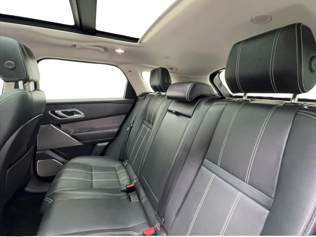 Used 2021 Black Land Rover S image 24