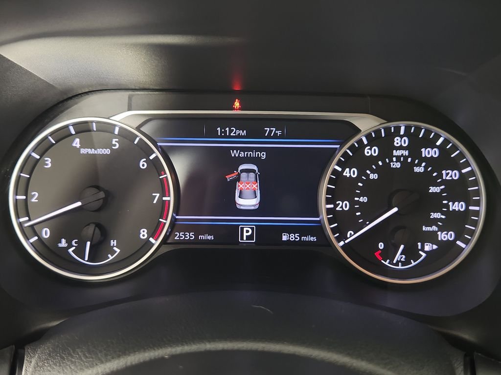 Certified Used 2025 White Nissan SR image 23