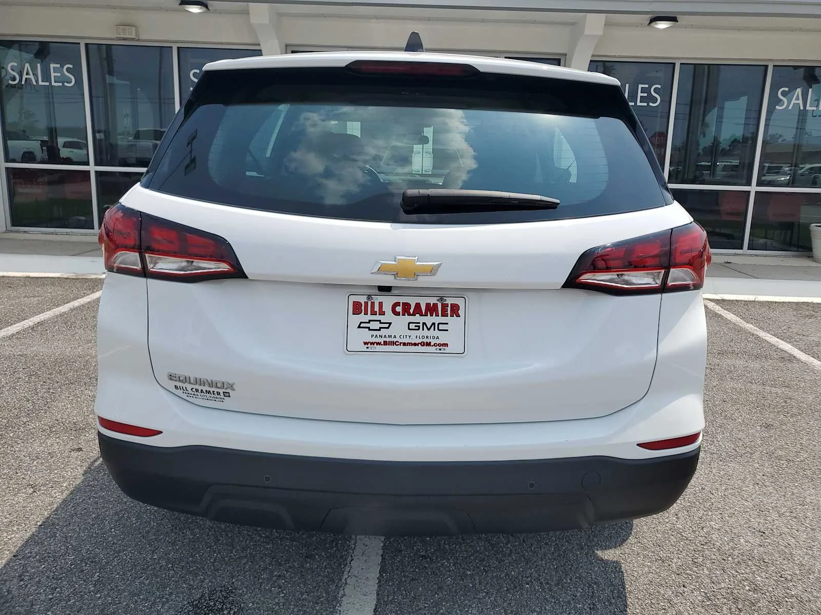 Used 2024 Summit White Chevrolet LS image 4