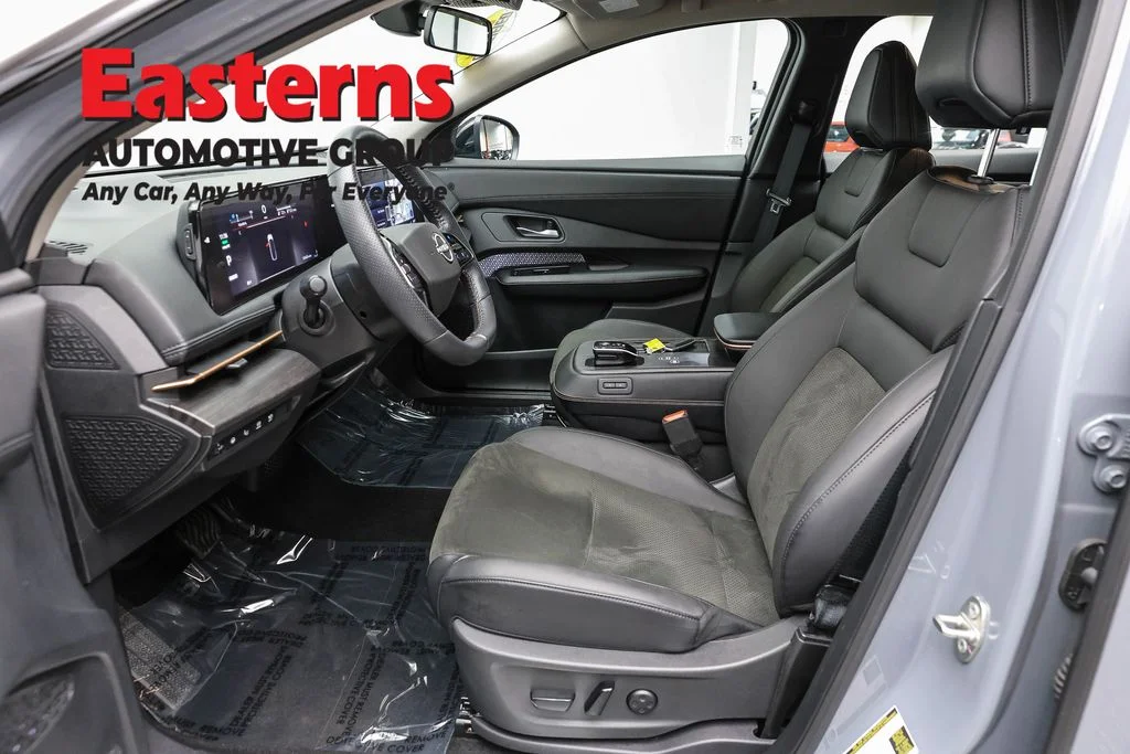 Used 2024 Gray Nissan ENGAGE e-4ORCE image 14