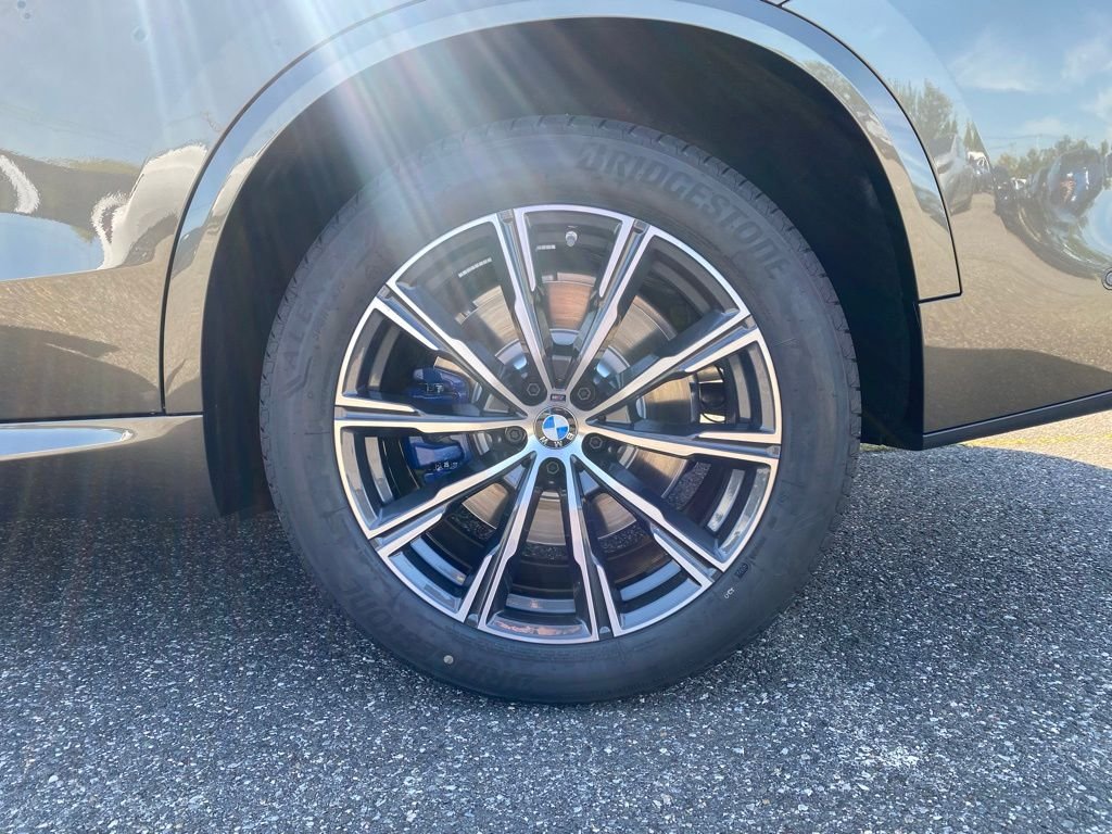 2026 BMW X5 M60i - Photo 7