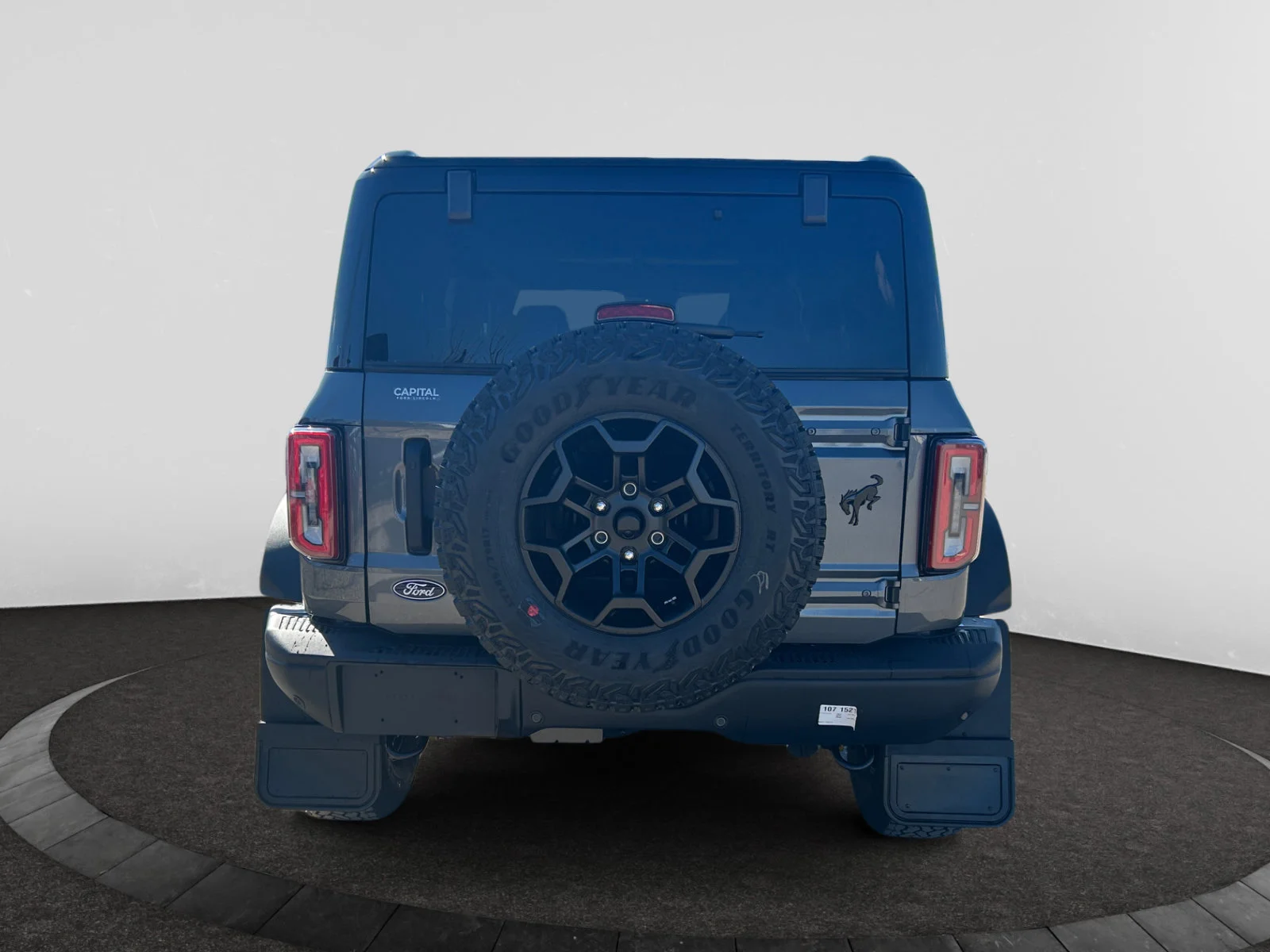 New 2026 Carbonized Grey Metallic Ford Badlands image 4