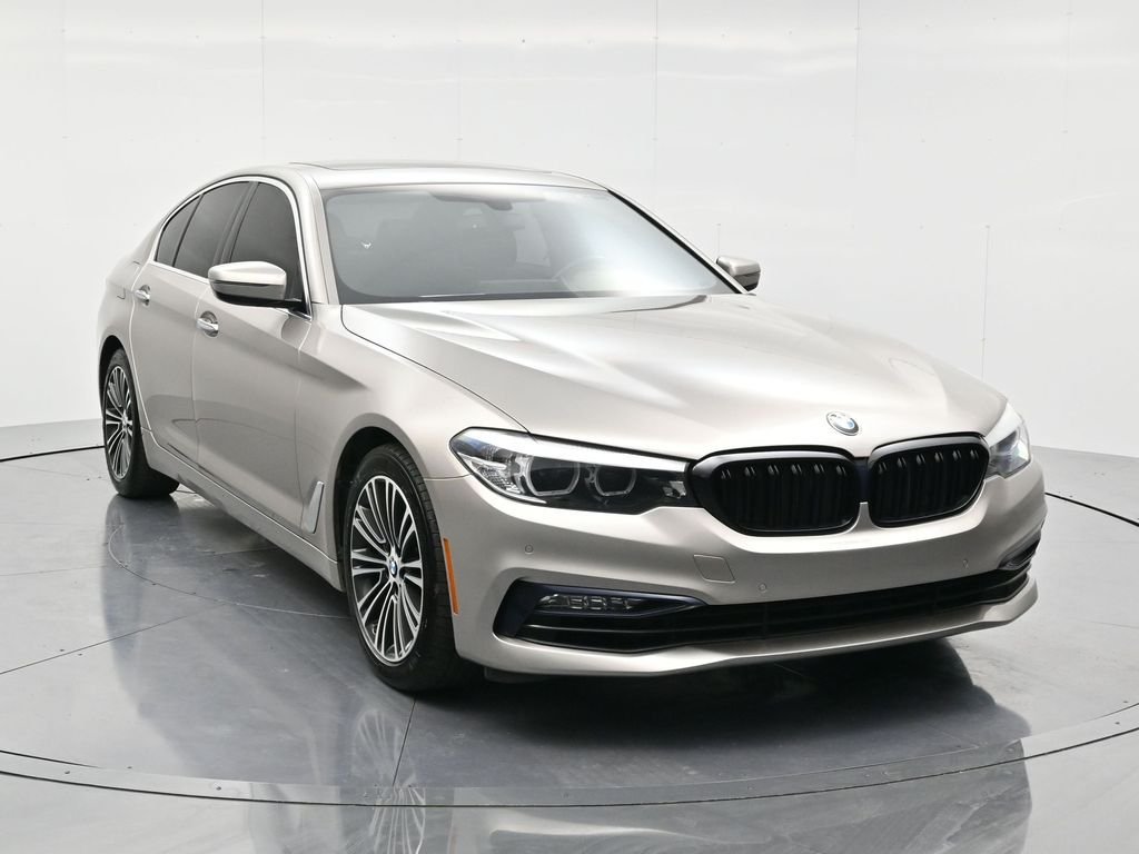 Used 2017 Cashmere Silver Metallic BMW 530i xDrive image 3