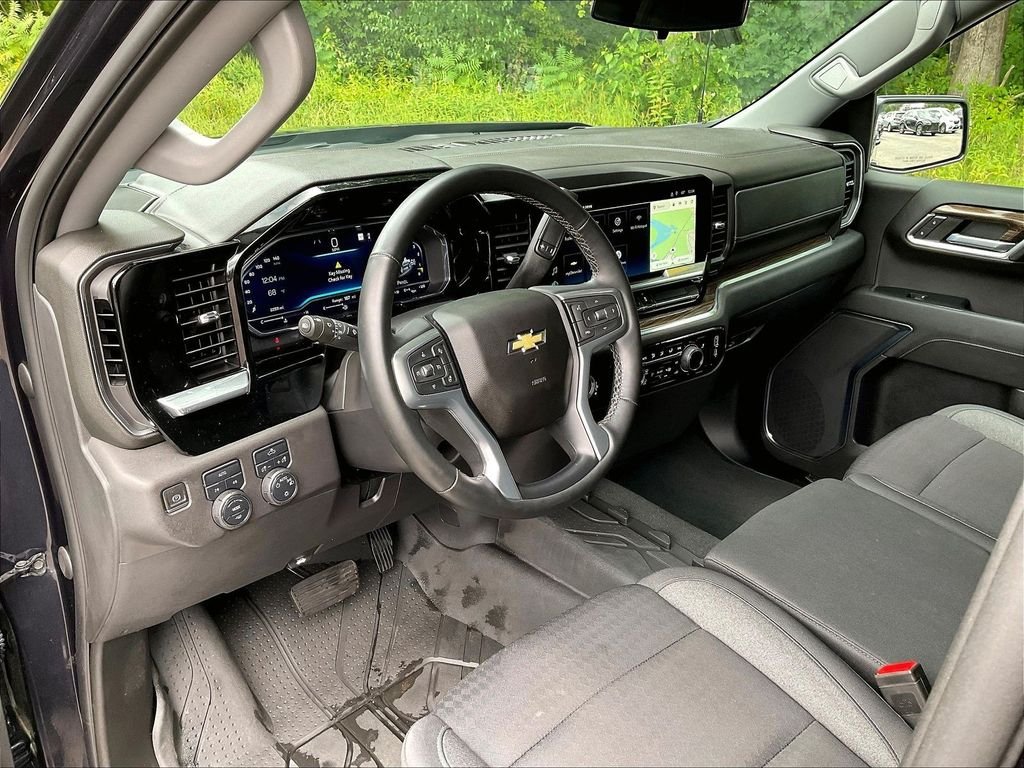 Used 2023 Gray Chevrolet LT image 8