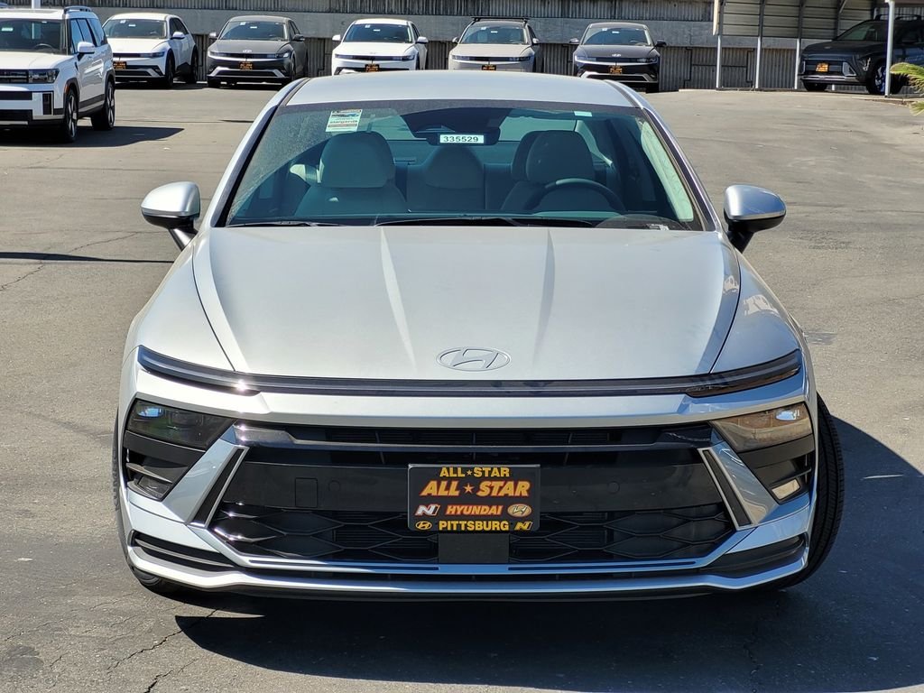 New 2026 Silver Hyundai Blue image 2