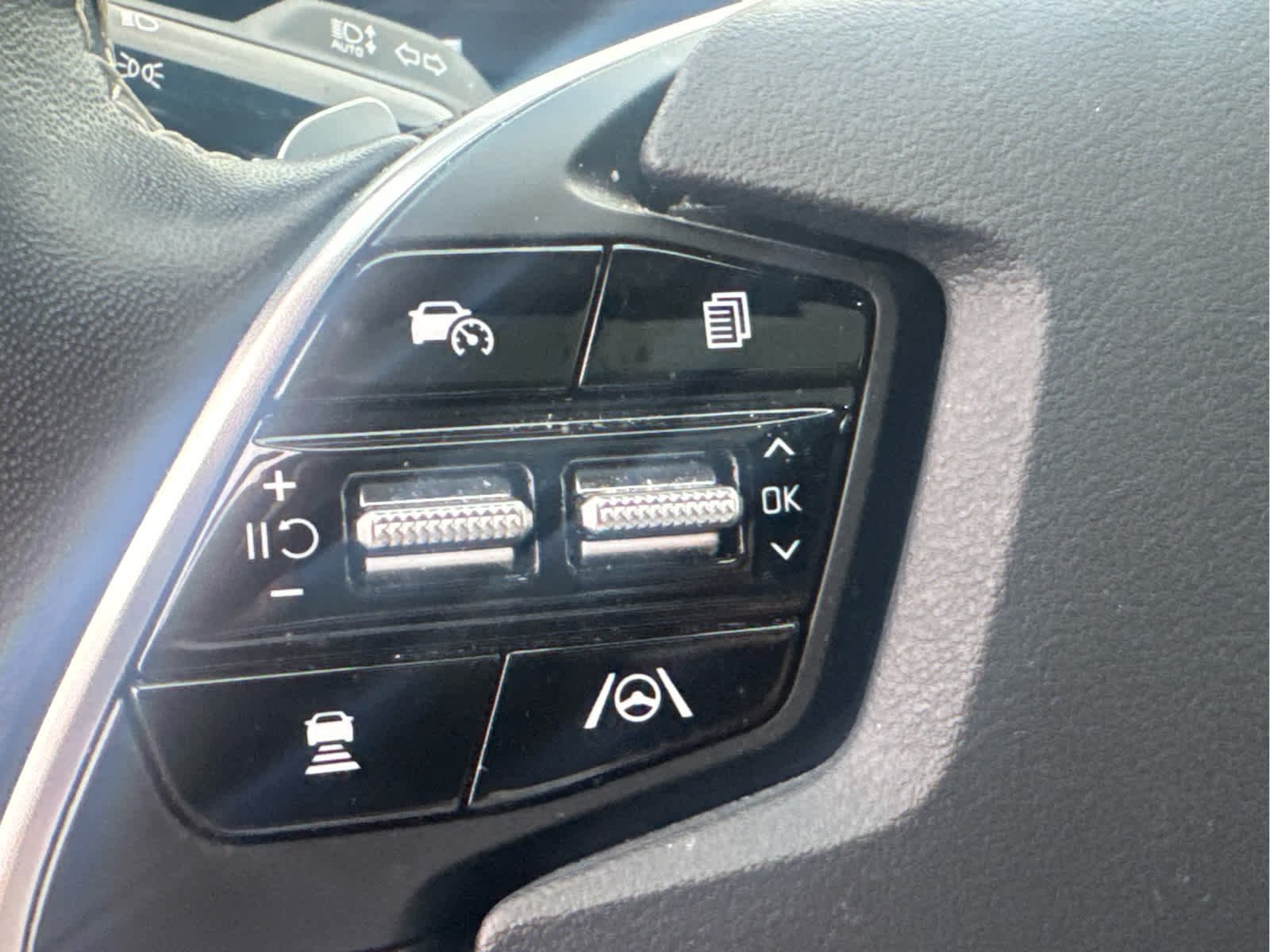 Used 2023 Aurora Black Pearl Kia GT-Line image 13