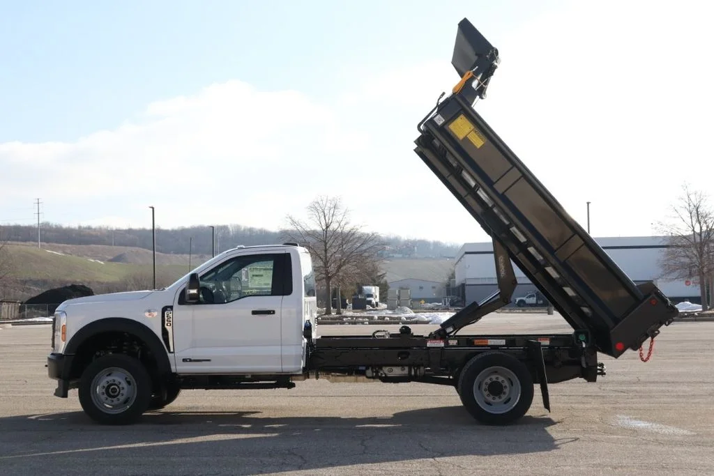 New 2026 Oxford White Ford F-550® XL image 42