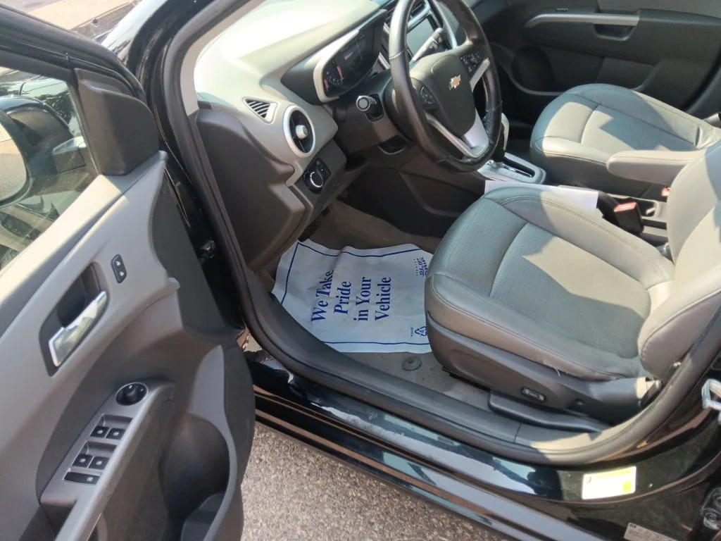 Used 2017 Mosaic Black Metallic Chevrolet Premier image 12