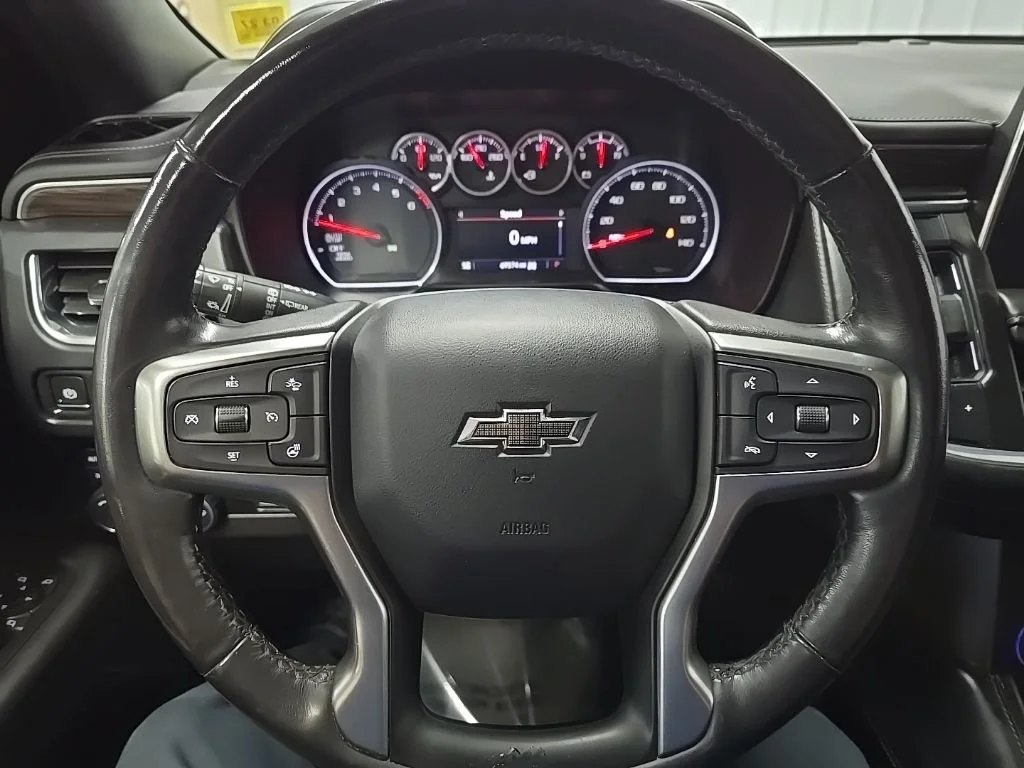 Used 2021 Black Chevrolet Z71 image 22