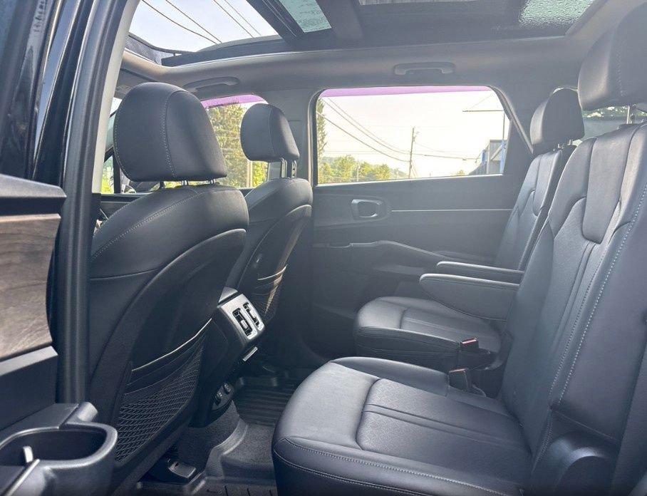 Used 2023 Black Kia X-Line EX image 14