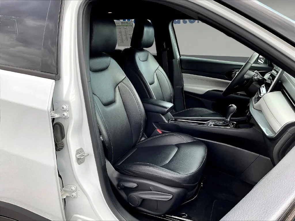 2025 Jeep Compass Limited - Photo 31