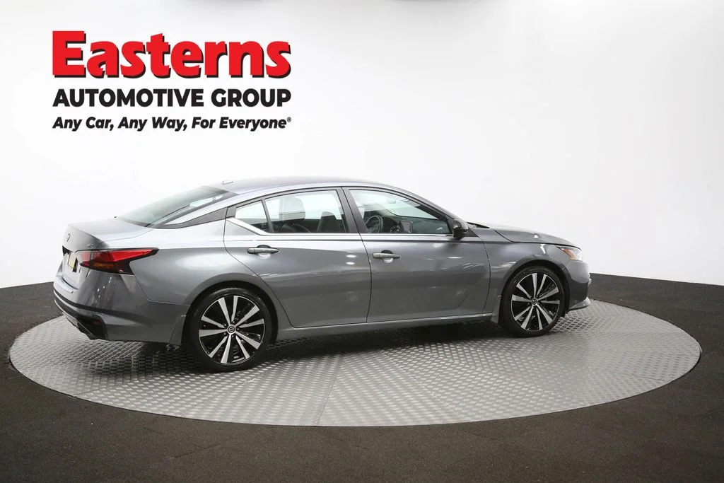Used 2022 Gray Nissan 2.5 SR image 40