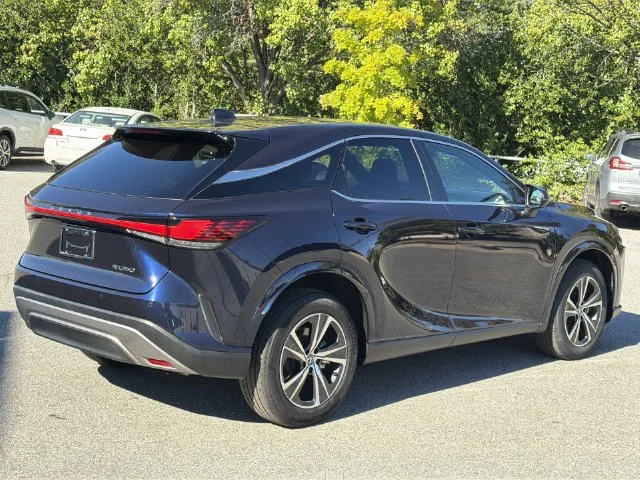 Used 2024  Lexus 350 image 13