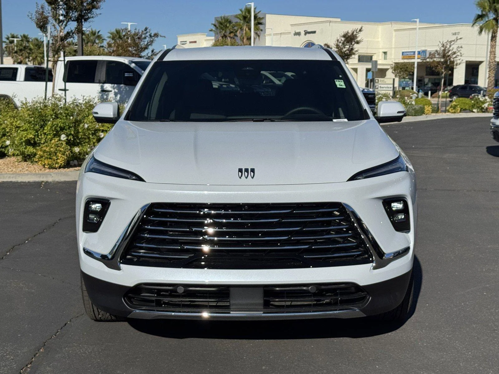 New 2026 Iridescent White Tricoat Buick Preferred image 2