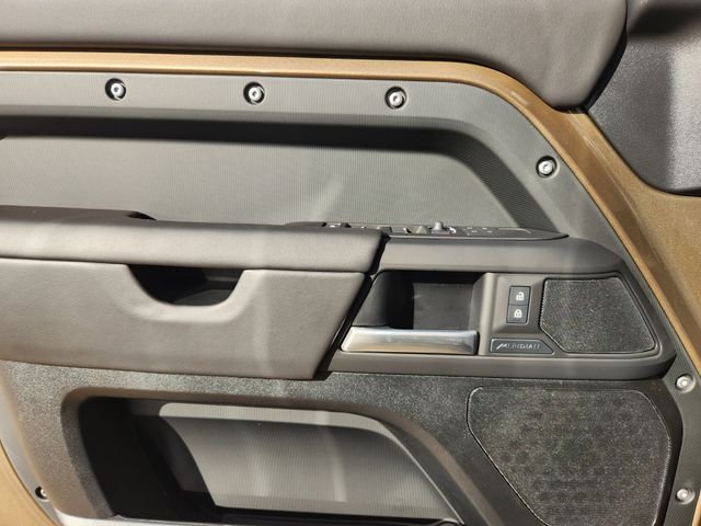 Used 2026 Beige Land Rover S image 16