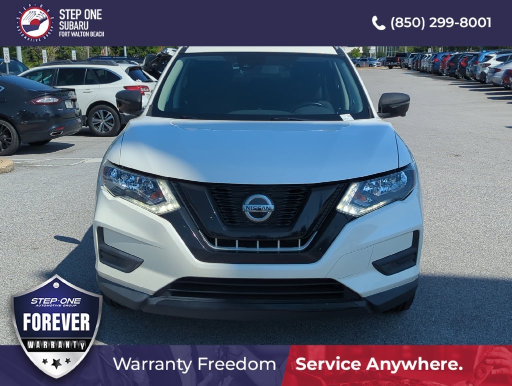 Used 2020 White Nissan SV image 10