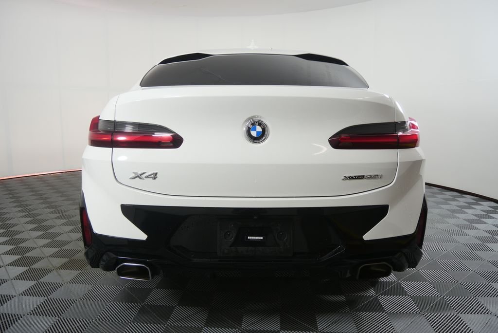 Used 2022 Alpine White BMW xDrive30i image 4