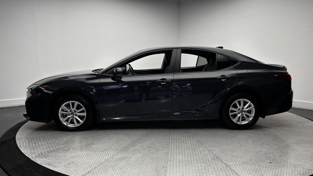 Used 2025  Toyota LE image 4
