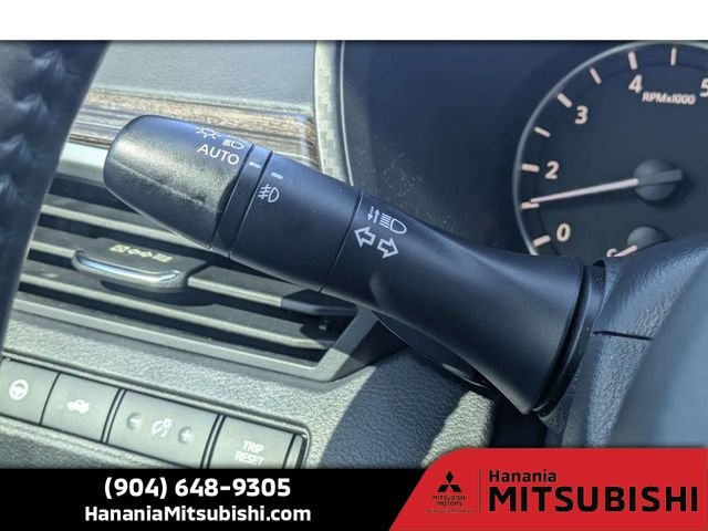 Used 2019 Black Nissan 2.5 Platinum image 27