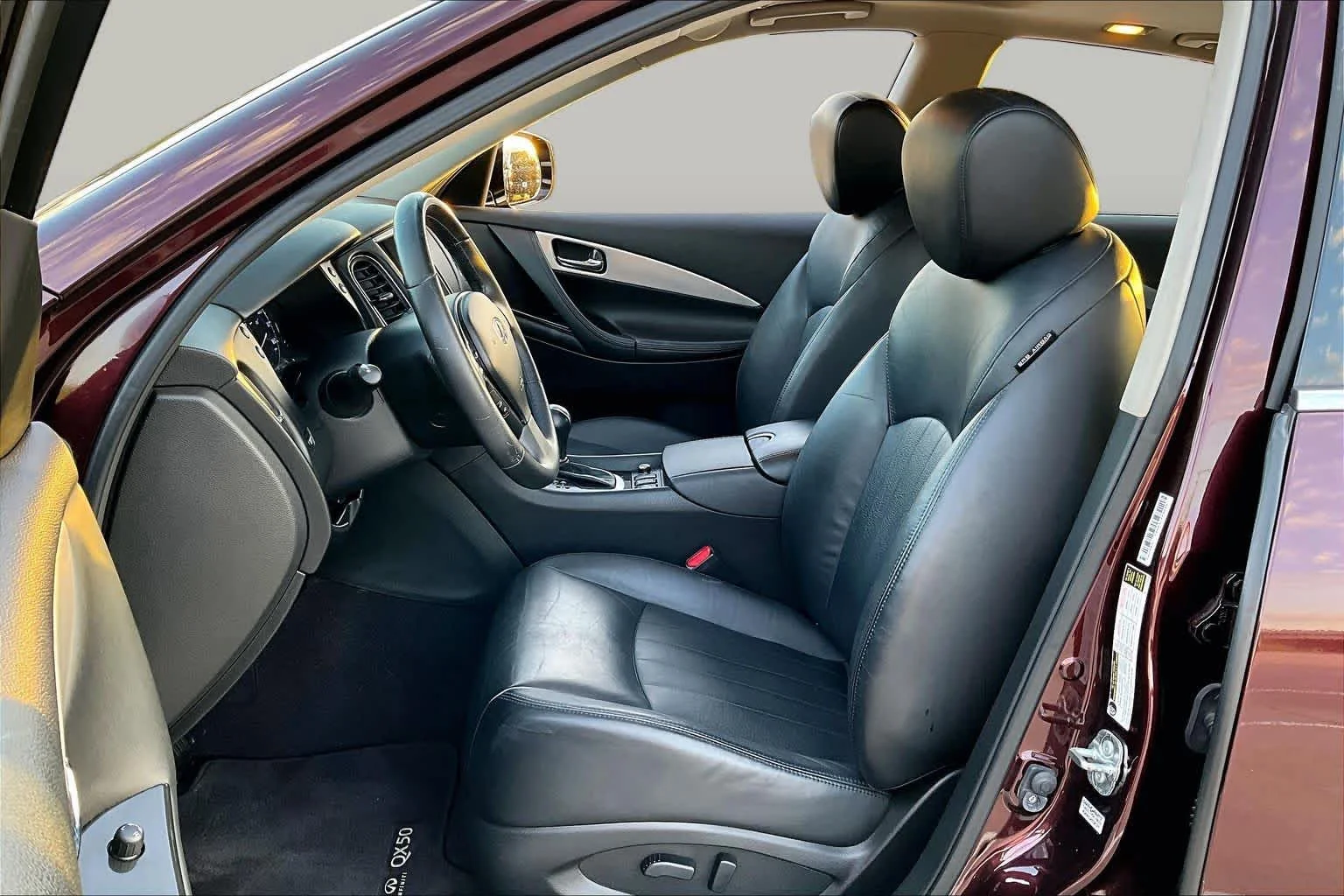 Pre-Owned 2016 INFINITI QX50
