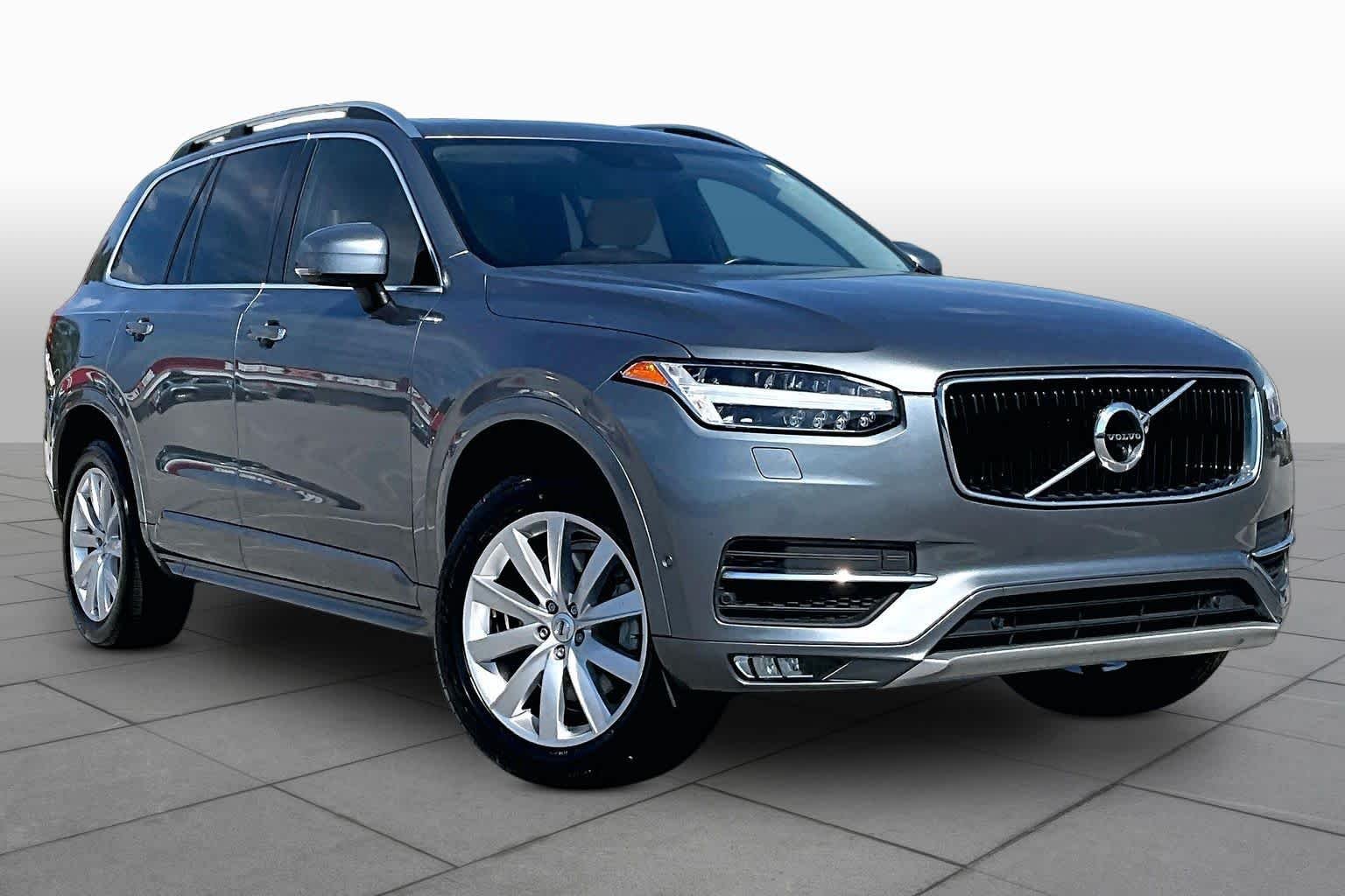 Used 2016 Bright Silver Metallic Volvo T6 Momentum image 3