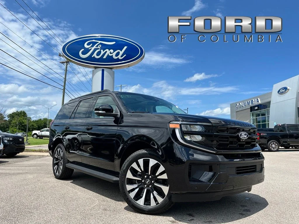 New 2027 Black Ford Platinum image 1