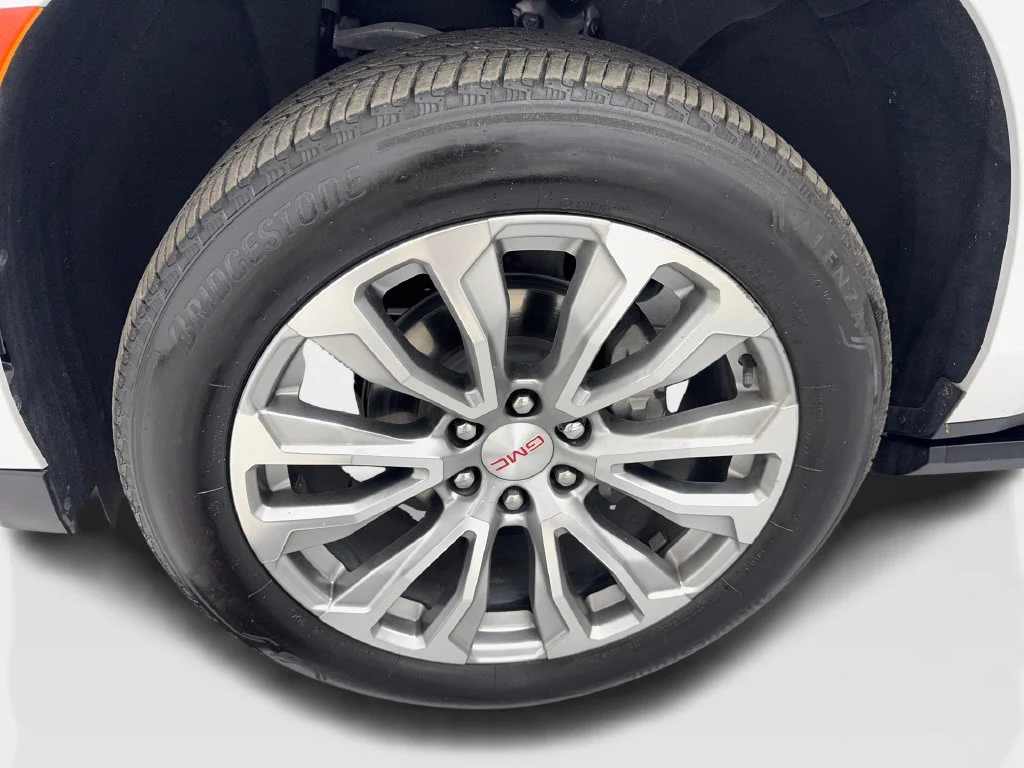 Used 2024 White GMC Denali image 99