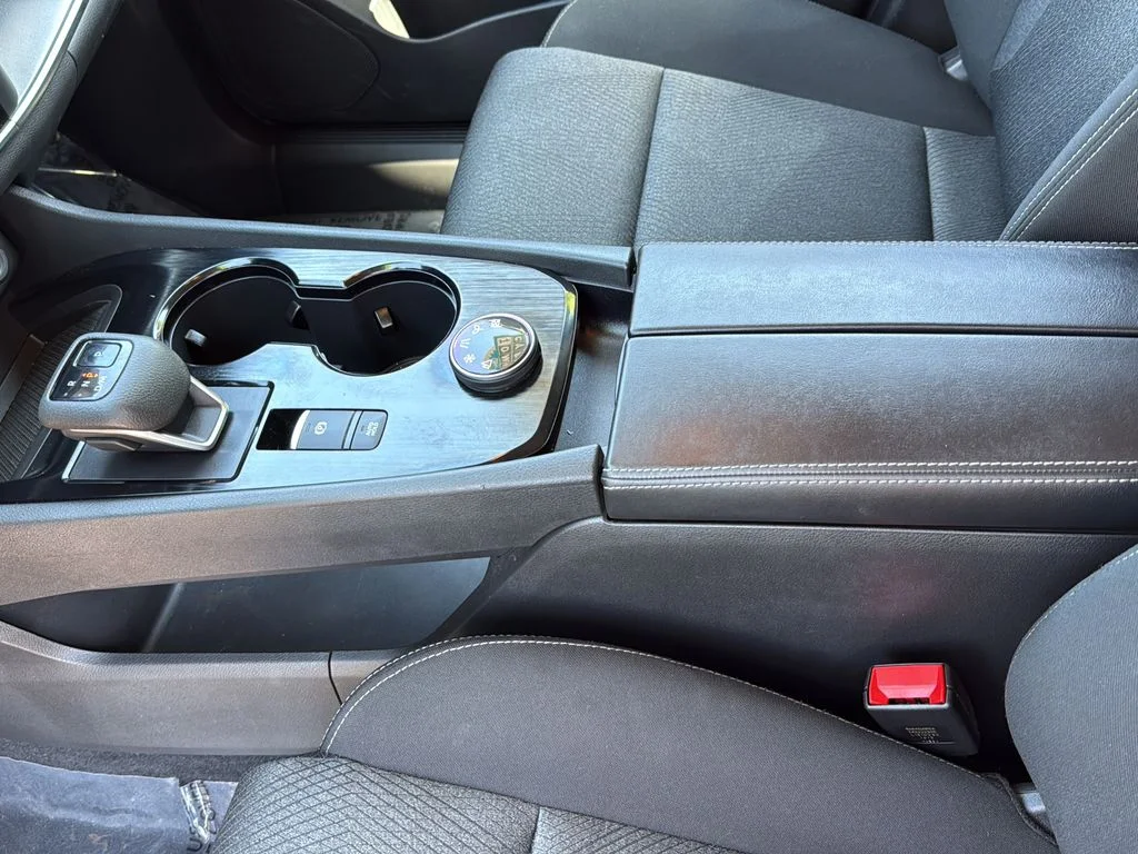 Used 2024 Gray Nissan SV image 19