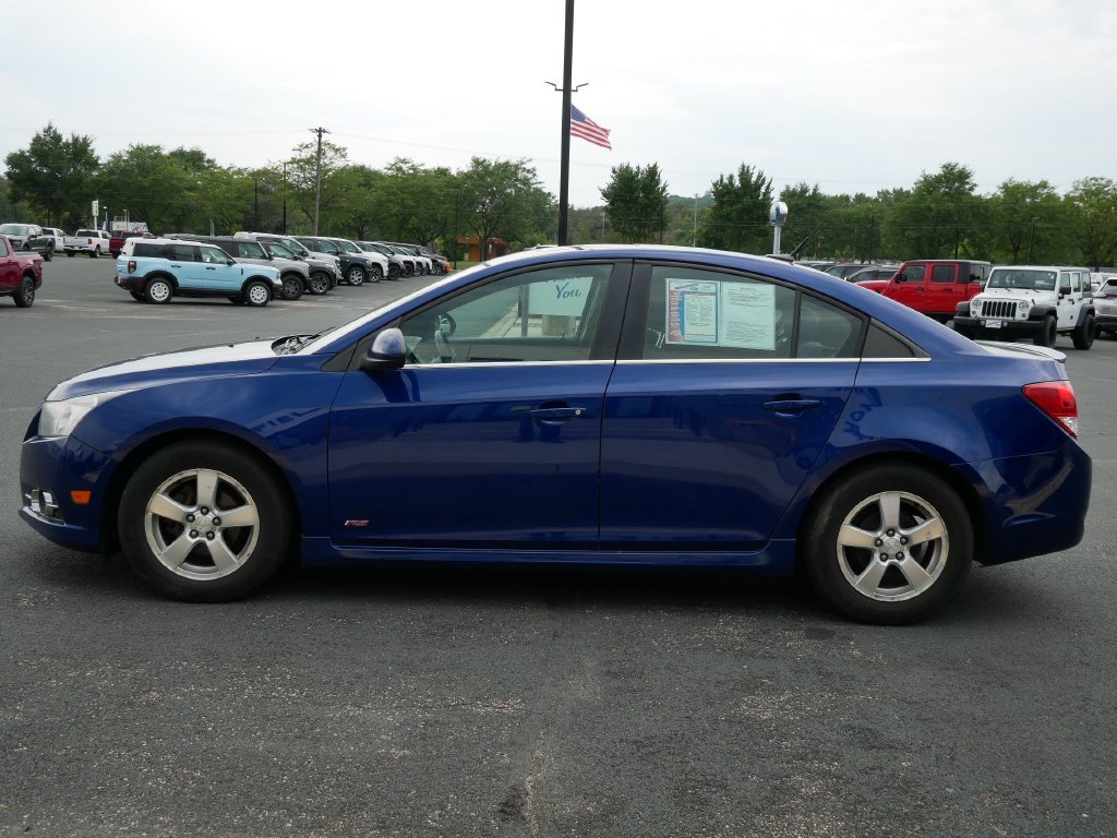 Used 2013 Blue Topaz Metallic Chevrolet 1LT image 5