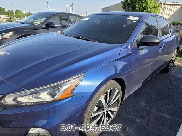 Used 2022 Blue Nissan 2.5 SR image 5