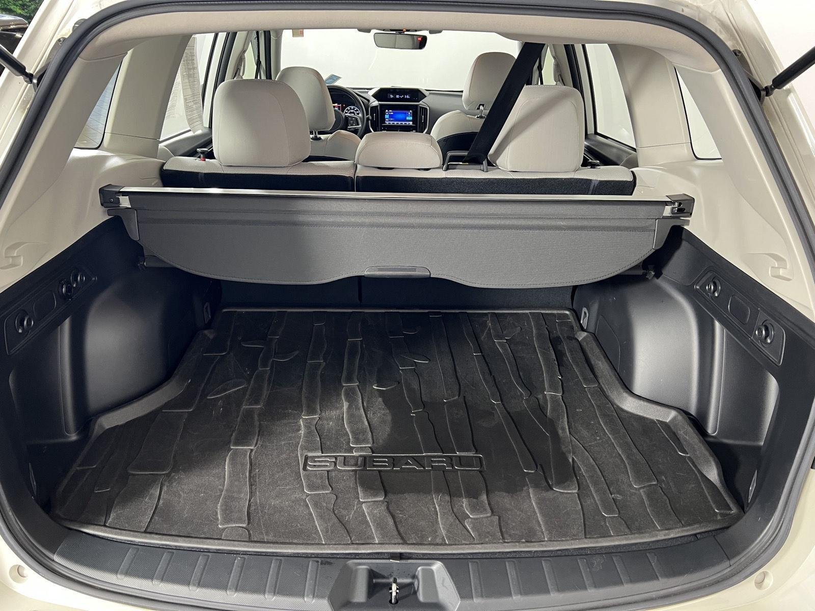 Used 2020 Crystal White Pearl Subaru Base image 18