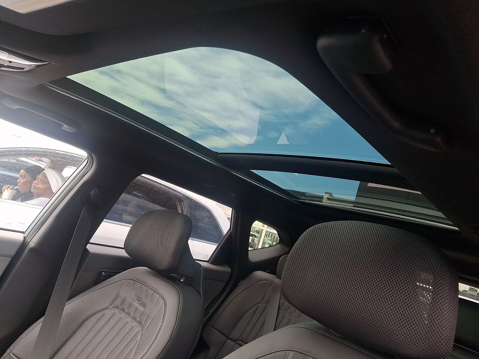 New 2027 Gray Kia X-Line S image 13