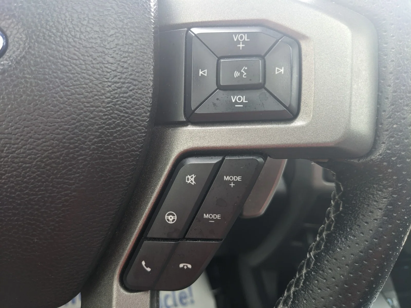 Used 2018 Magnetic Metallic Ford Raptor image 27