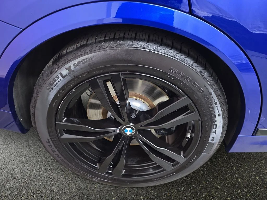 Used 2023 Marina Bay Blue Metallic BMW M60i image 30