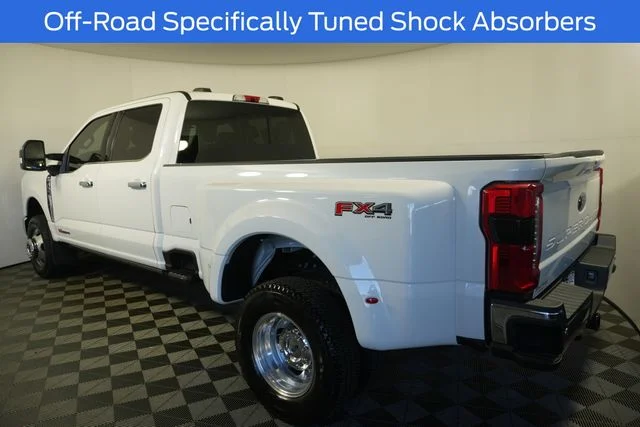 New 2026 Star White Metallic Tri-Coat Ford F-350® Lariat® image 21