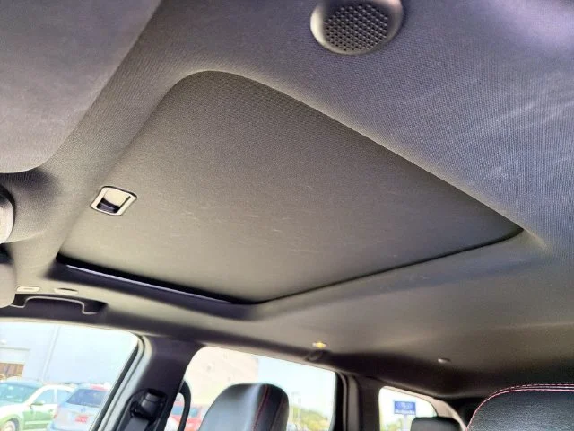 Used 2018 Gray Jeep Trailhawk image 18
