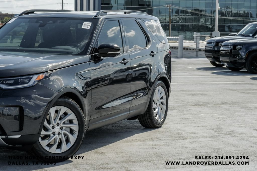 New 2026 Carpathian Gray Land Rover S image 4