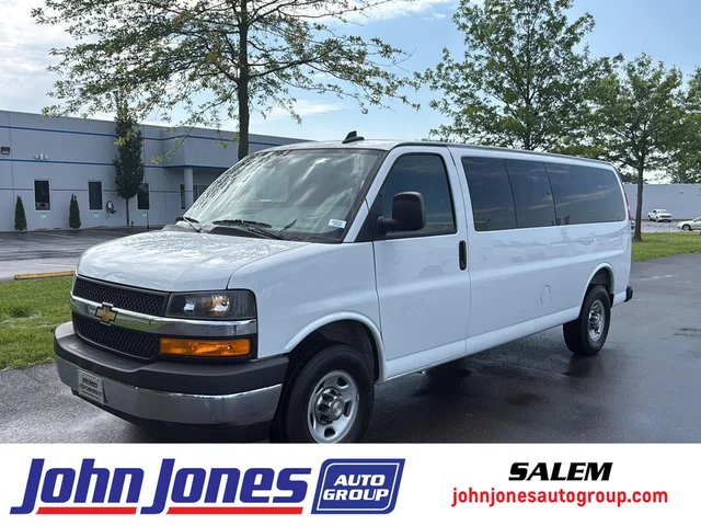 2025 Chevrolet Express Passenger LT