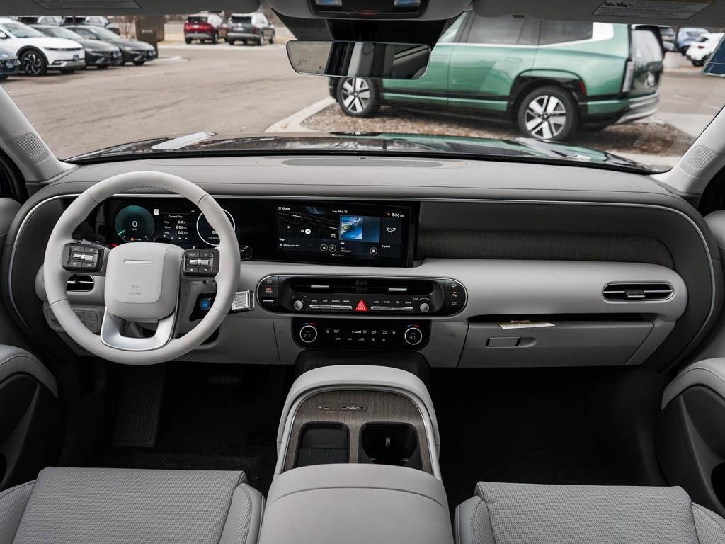 New 2026 Classy Blue Pearl Hyundai SEL 8P AWD image 41