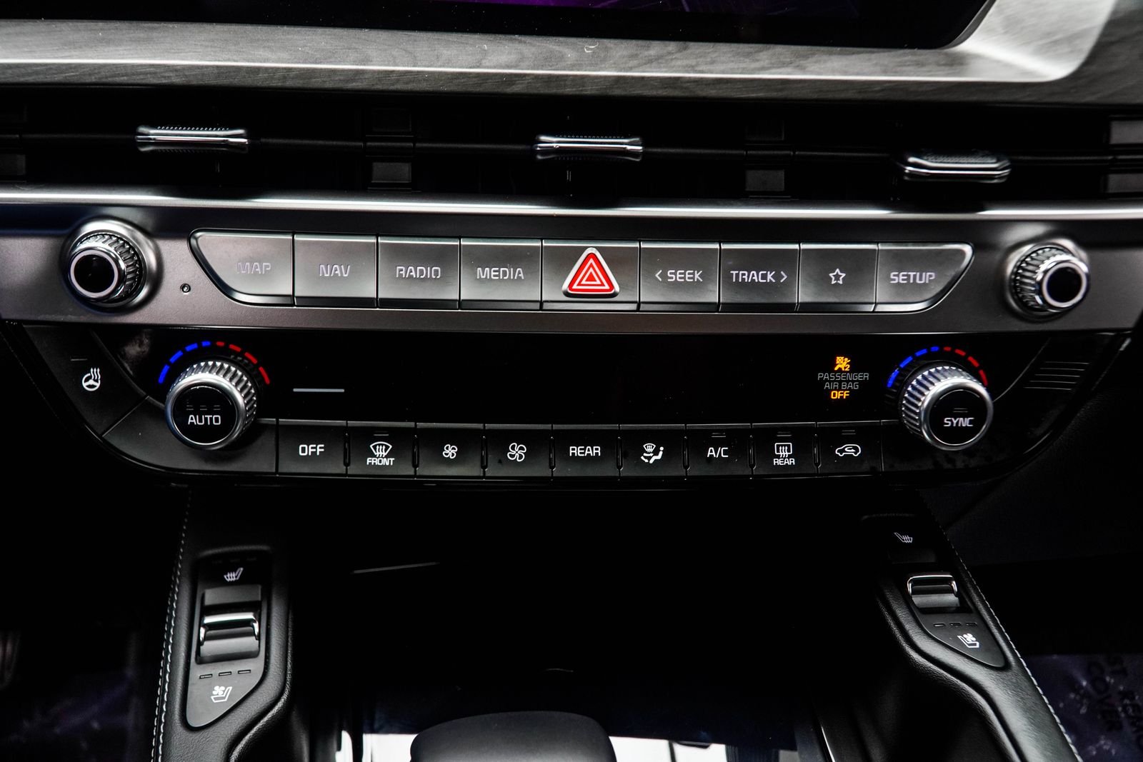 Used 2025 Black Kia EX X-Line image 23