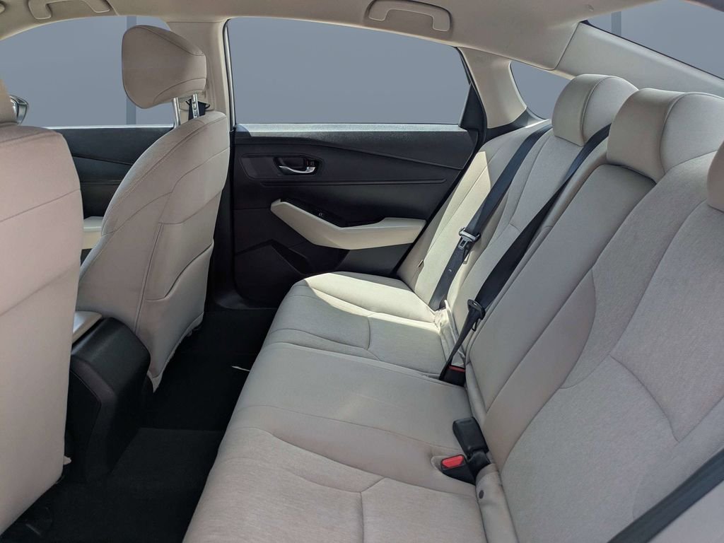 Used 2024 White Honda LX image 12