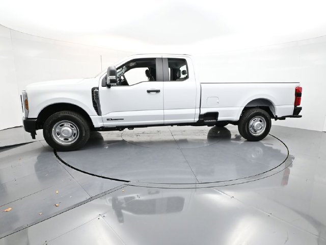 2026 Ford F-350 Super Duty XL - Photo 45