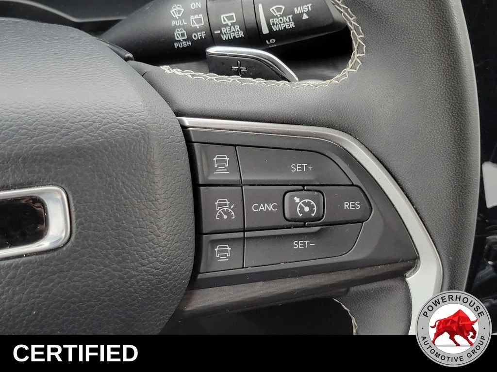 Used 2024 White Jeep Laredo image 30