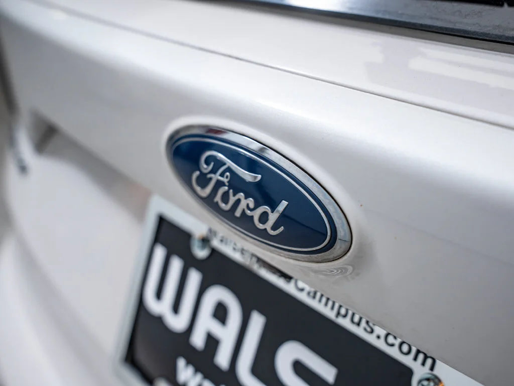 Used 2018 White Platinum Clearcoat Metallic Ford Titanium image 17